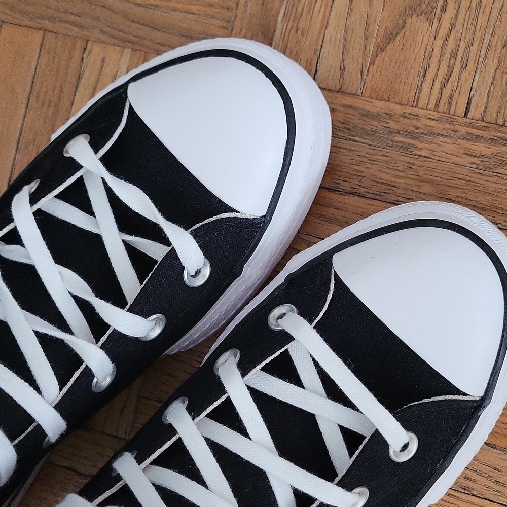 NWOB Converse Chuck Taylor All Star Lift Black Women's 8.5 - Picture 4 of 10